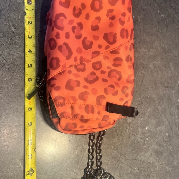 CAMP GLADIATOR Water Bottle Sling w/ Zip Up Pouch NWOT pink/coral/black leopard - Picture 7 of 11